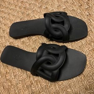 Hermès Aloha Slides 39